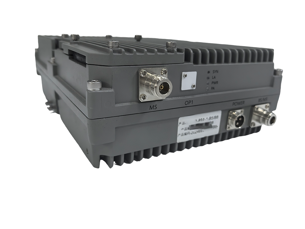  米易三频手机信号接收器2000㎡